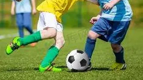 南加大女篮对战康涅狄格：全体队员以科比战靴缅怀传奇