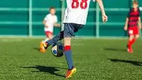 西班牙队长阿尔巴膺欧足联最佳球员殊荣